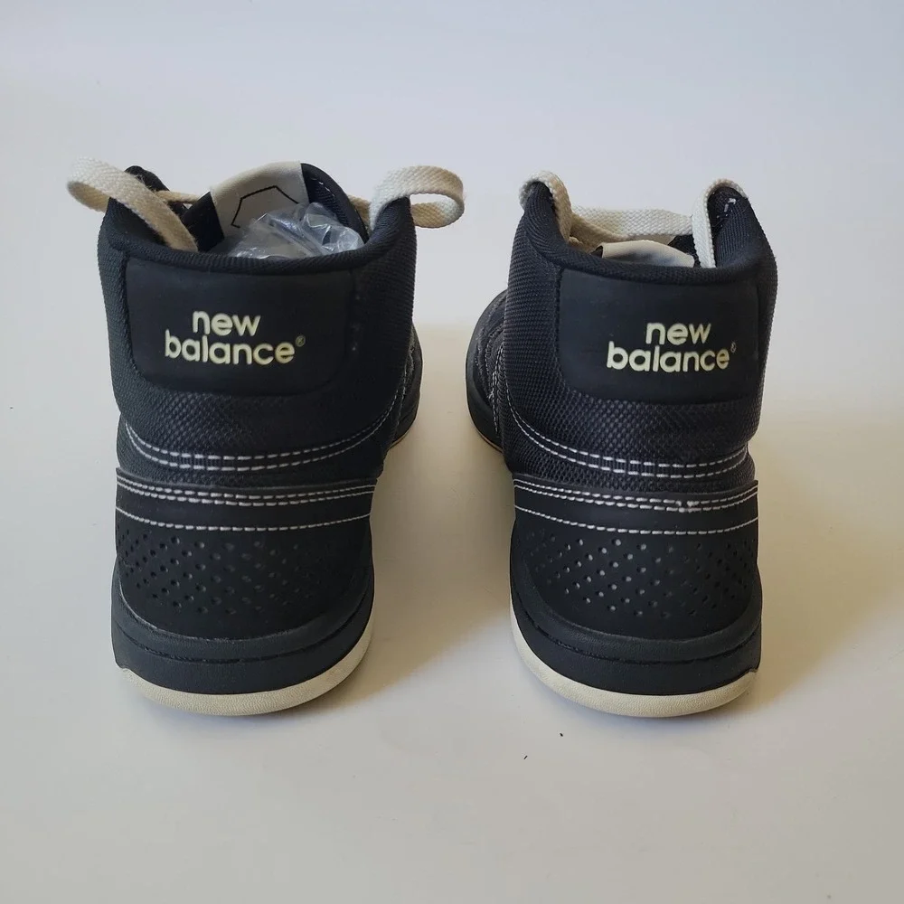 New Balance features foam